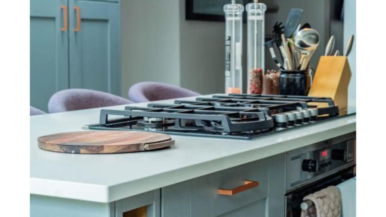 Modern, Chic 2br Townhouse In