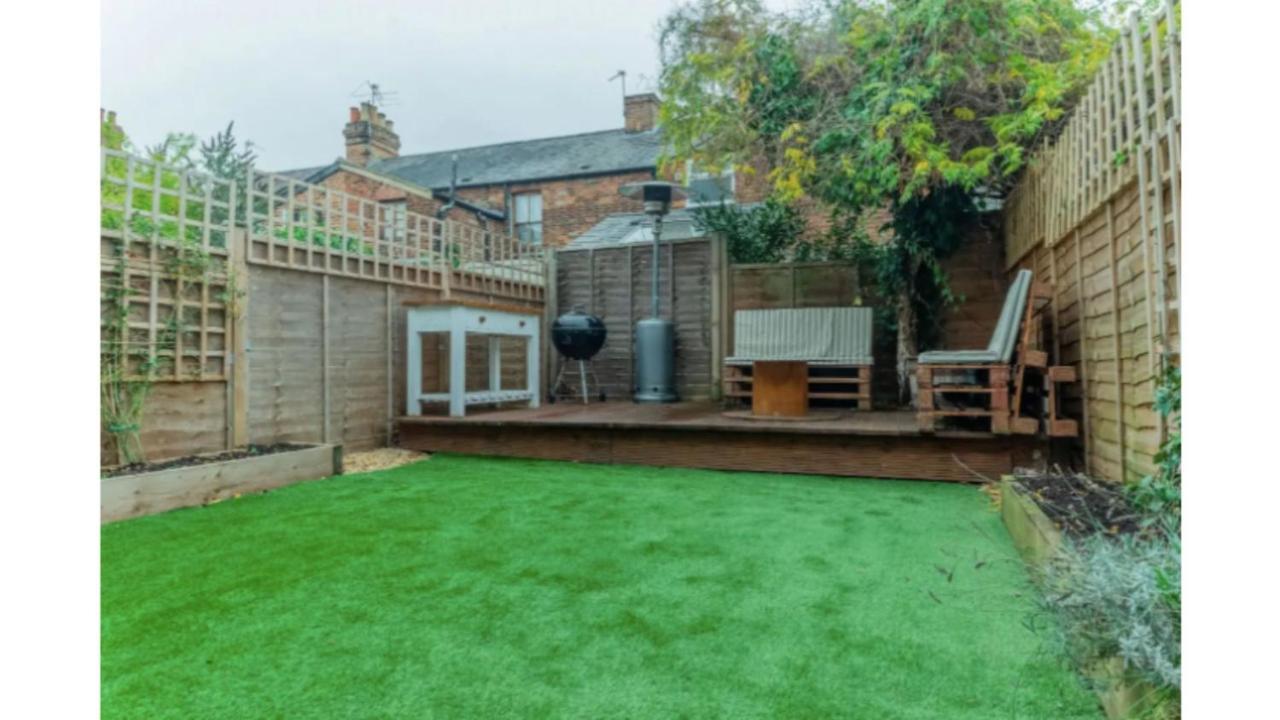 Modern, Chic 2br Townhouse In *